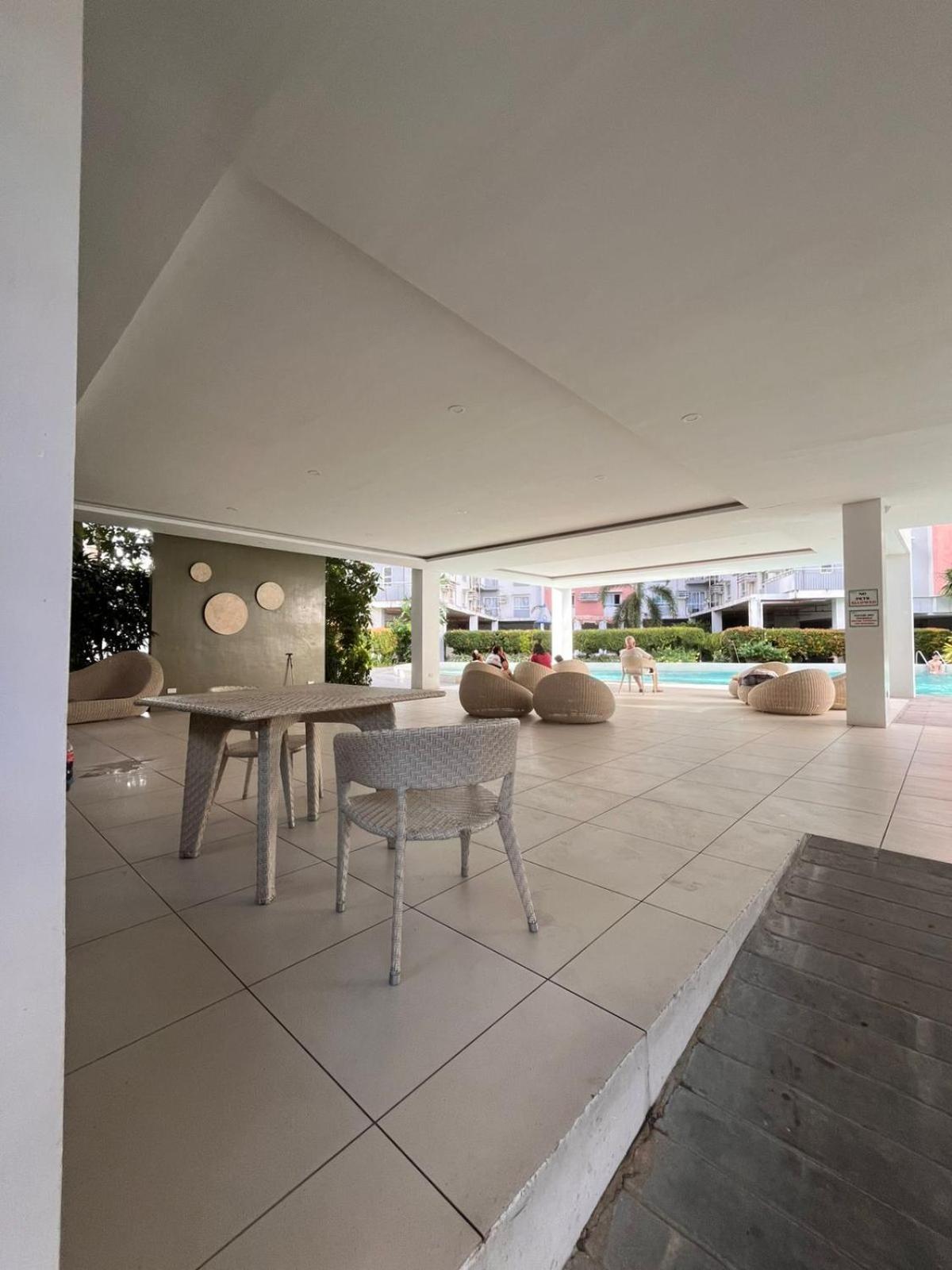 Summum Bonum Bliss - Lahug Aparthotel Cebu Exteriör bild