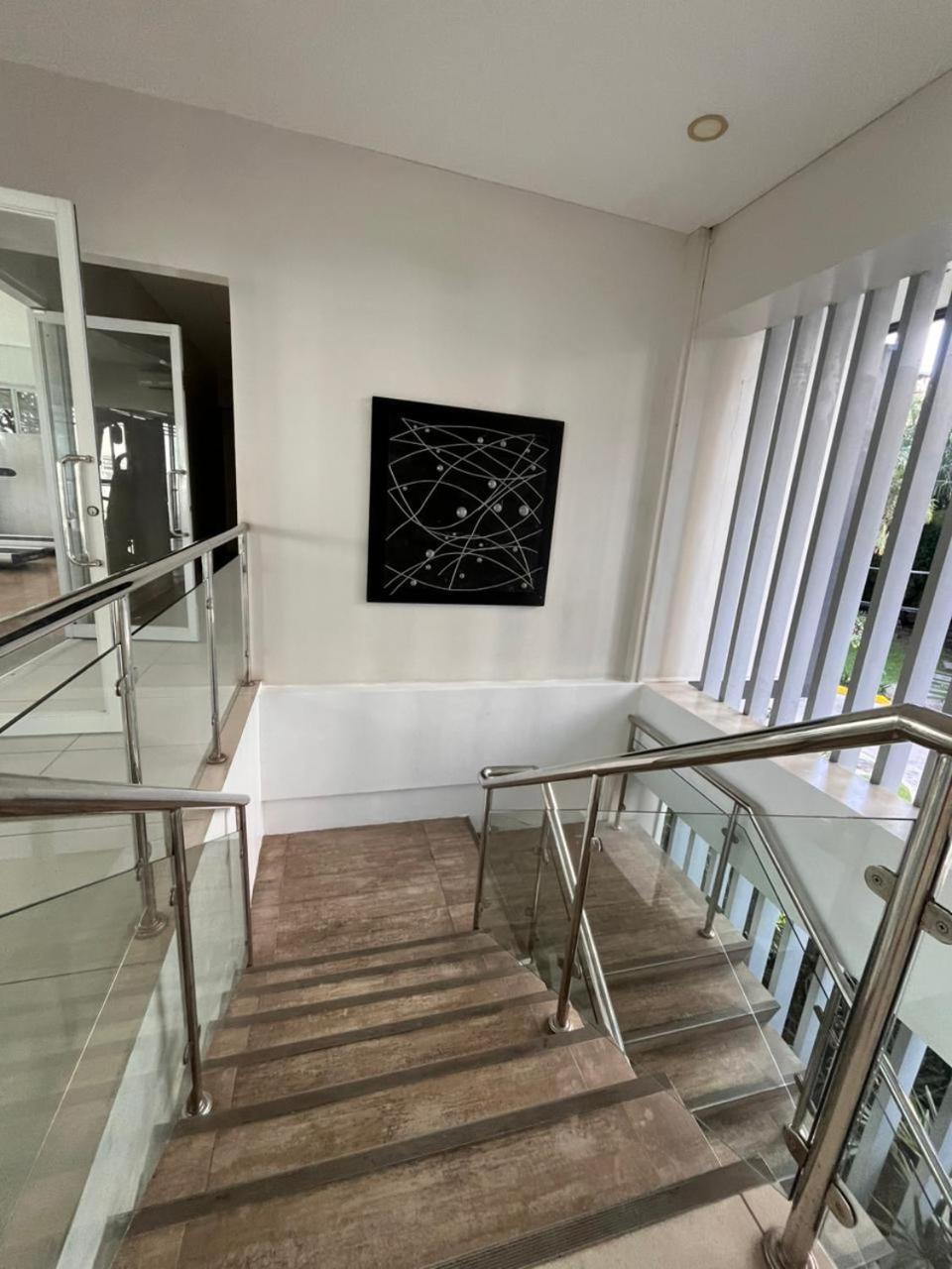 Summum Bonum Bliss - Lahug Aparthotel Cebu Exteriör bild