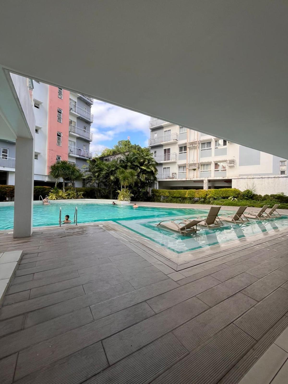Summum Bonum Bliss - Lahug Aparthotel Cebu Exteriör bild
