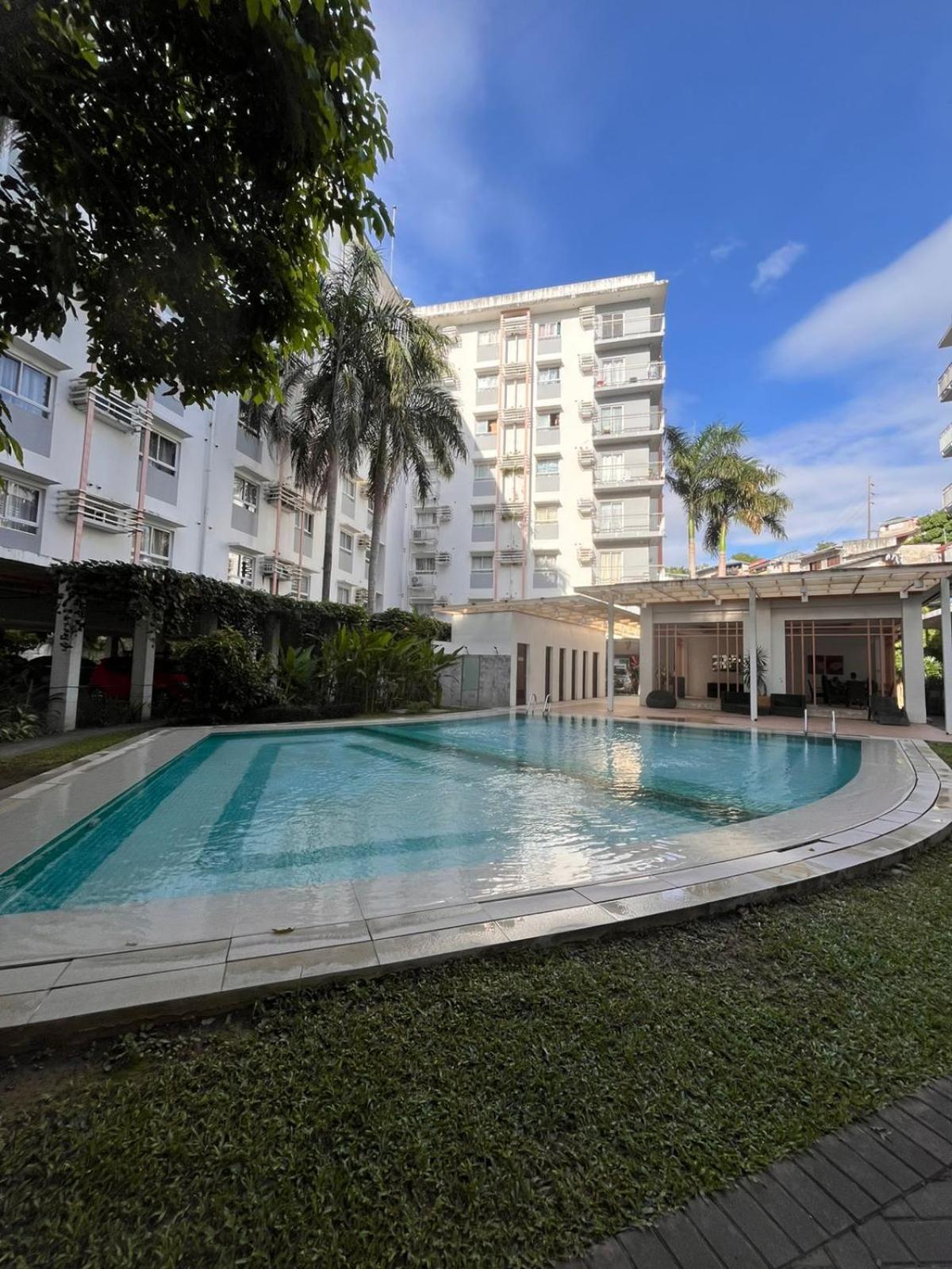 Summum Bonum Bliss - Lahug Aparthotel Cebu Exteriör bild